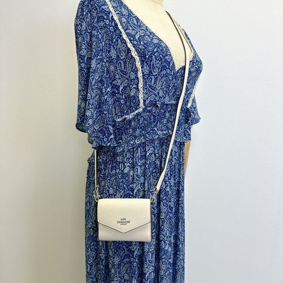 Coach CU170 Mini Envelope Wallet With Strap IN Chalk - Picture 1 of 5